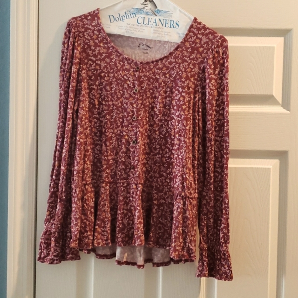 Girl's long sleeve 96% rayon, 4% spandex shirt, size 14/16